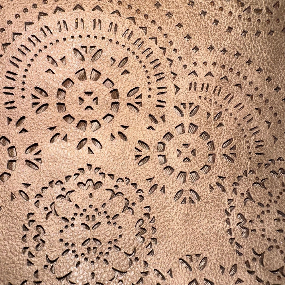 T-Shirt & Jeans Tan Laser Cut Crossbody Bag geometric ball chain strap purse - Picture 9 of 16
